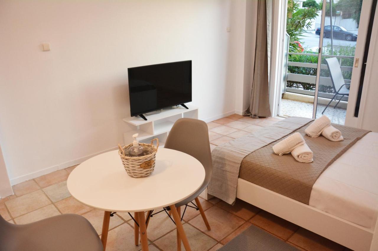 Comfy House In فاركيزا المظهر الخارجي الصورة
